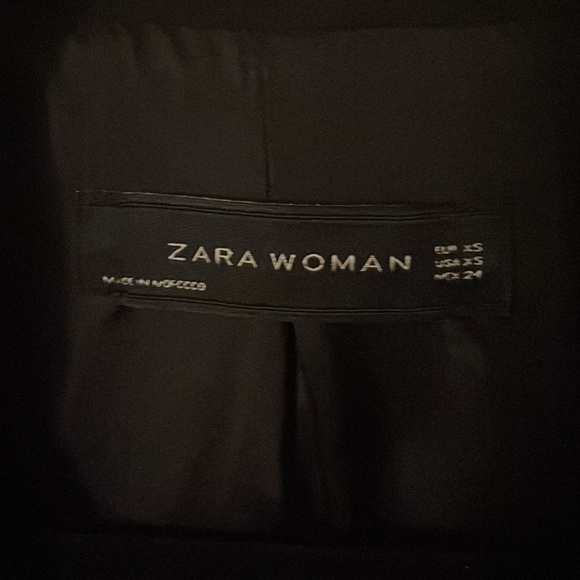 Black Zara Blazer - Picture 3 of 6